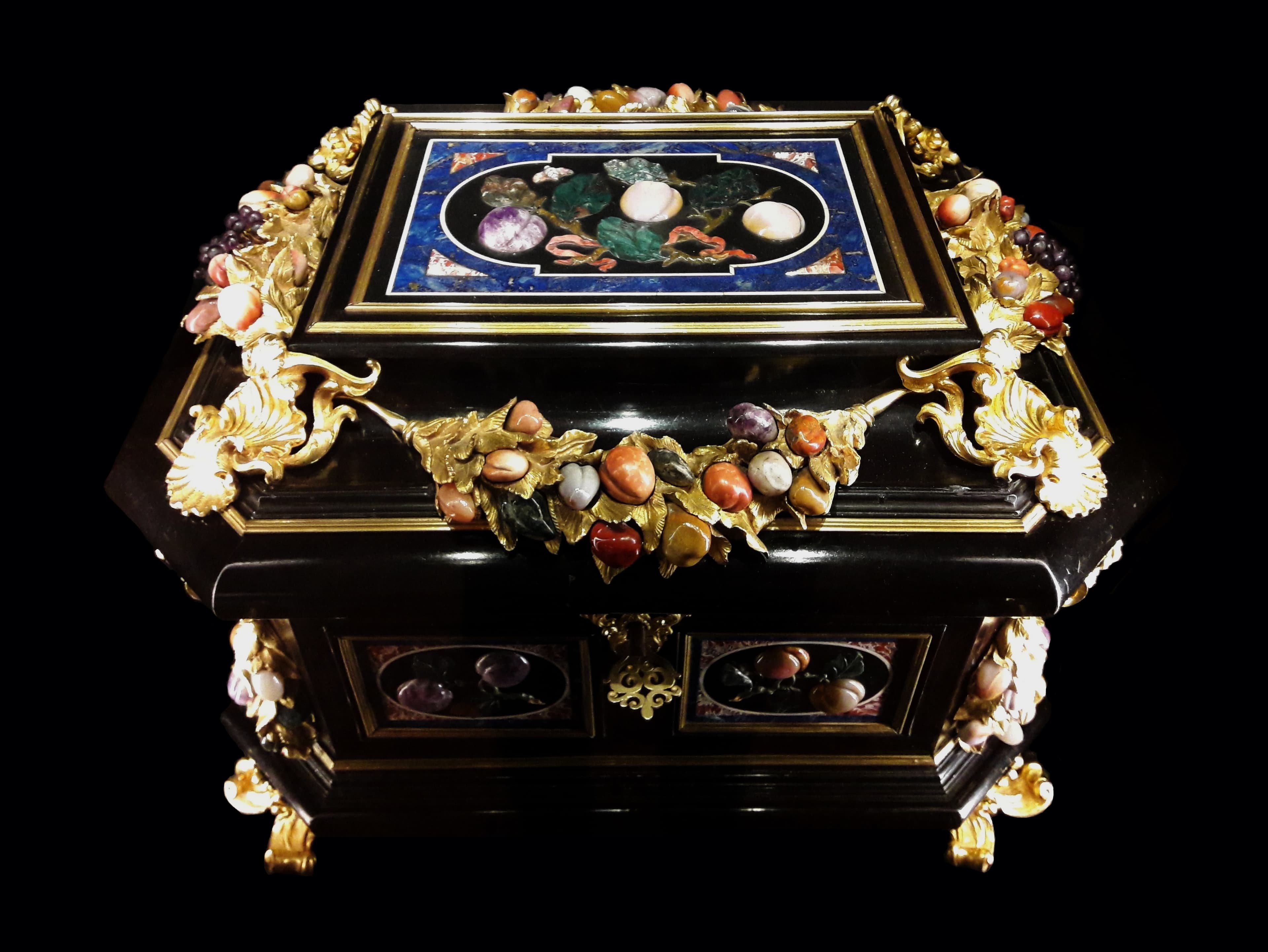 Decorative Accessories